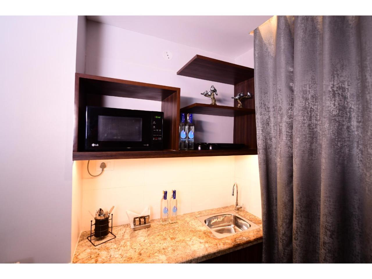 Belvedere Suites Greater Noida Bagian luar foto