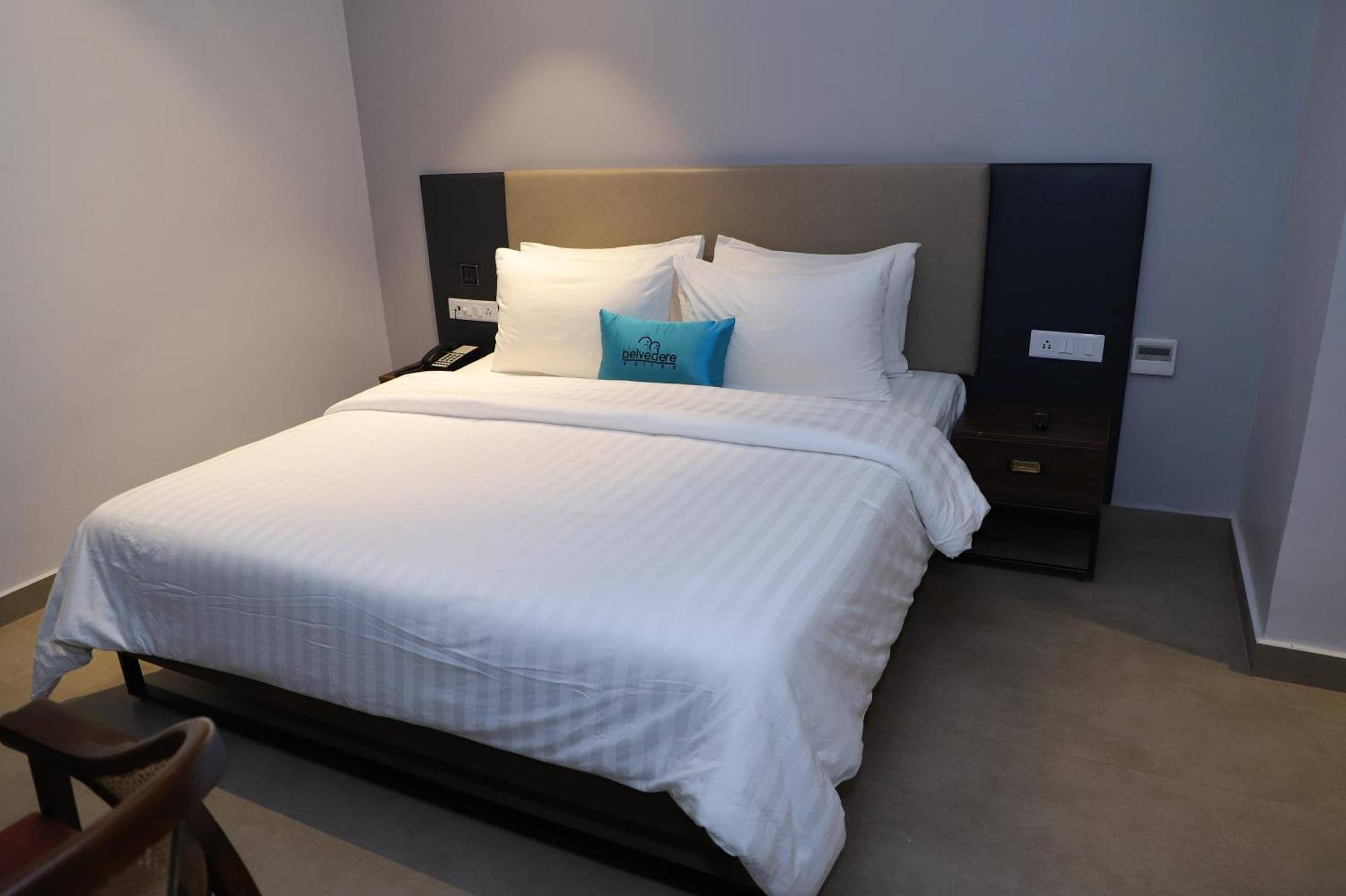 Belvedere Suites Greater Noida Bagian luar foto